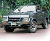 Бампер ARB DeLuxe Nissan Navara D21/Terrano 1 1992-1997