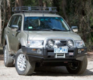  Бампер ARB Sahara с дугой для Mitsubishi Pajero Sport 2010-2013