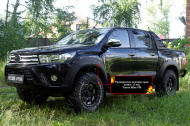   Расширители колесных арок Toyota Hilux 2015-18  25 мм (шагрень)